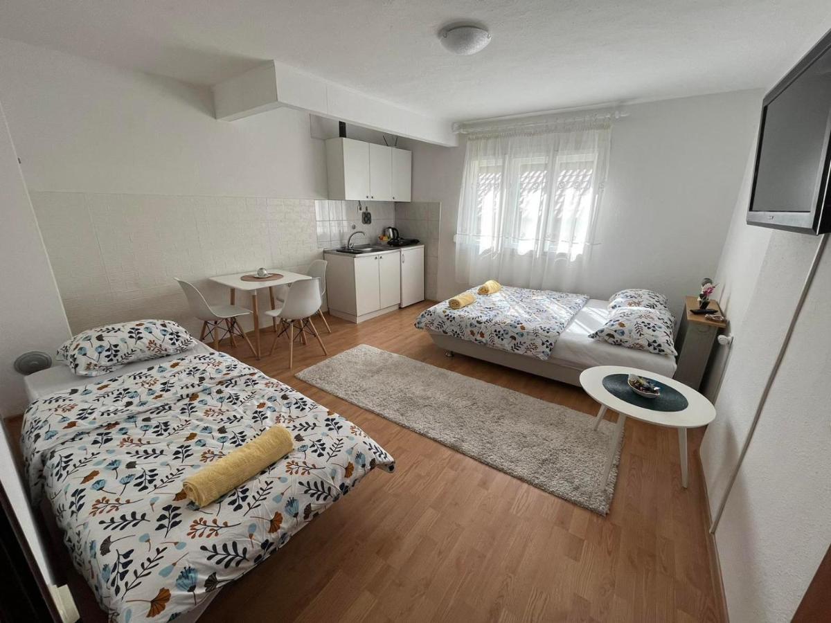 Sunlight Apartments โมสตาร์ ภายนอก รูปภาพ